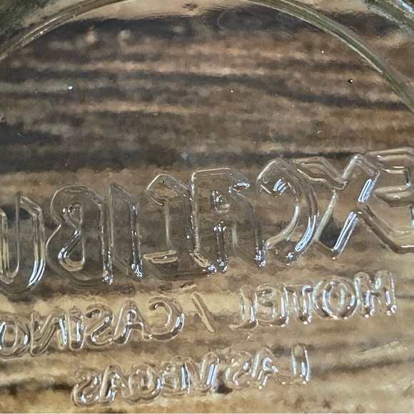 Vintage Excalibur hotel/casino ashtrays set of 2 - Picture 4 of 11